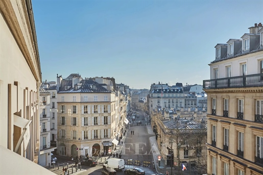 Paris VIIIe - Rue du Faubourg Saint-Honoré / Elysée