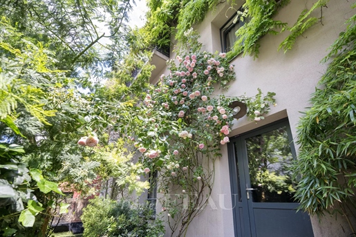 Paris XVIIIe - Maison familiale avec terrasses