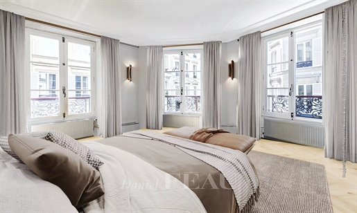 Paris 9. Arrondissement – Eine elegante 4-Zimmer-Wohnung