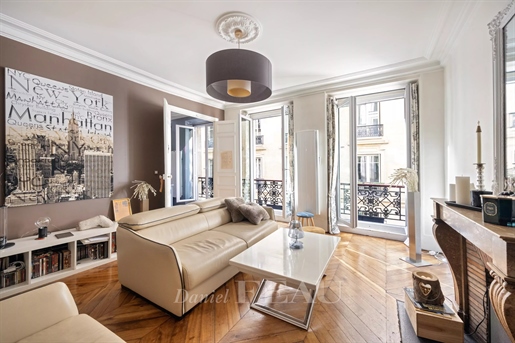 Paris 9th District – An ideal pied a terre