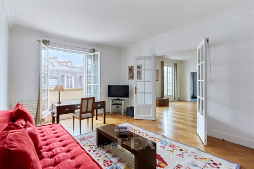 Cumpărare: Apartament (75008)