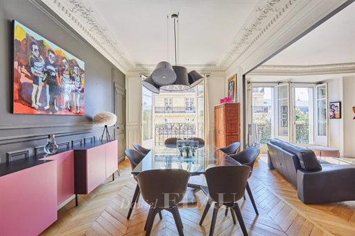 Parijs 16e arrondissement – Een prachtig ingericht appartement met 3 slaapkamers