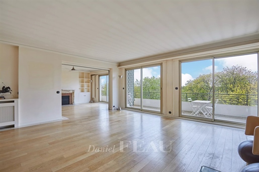 Parijs 16e arrondissement – Een appartement met 2 slaapkamers met een panoramisch uitzicht