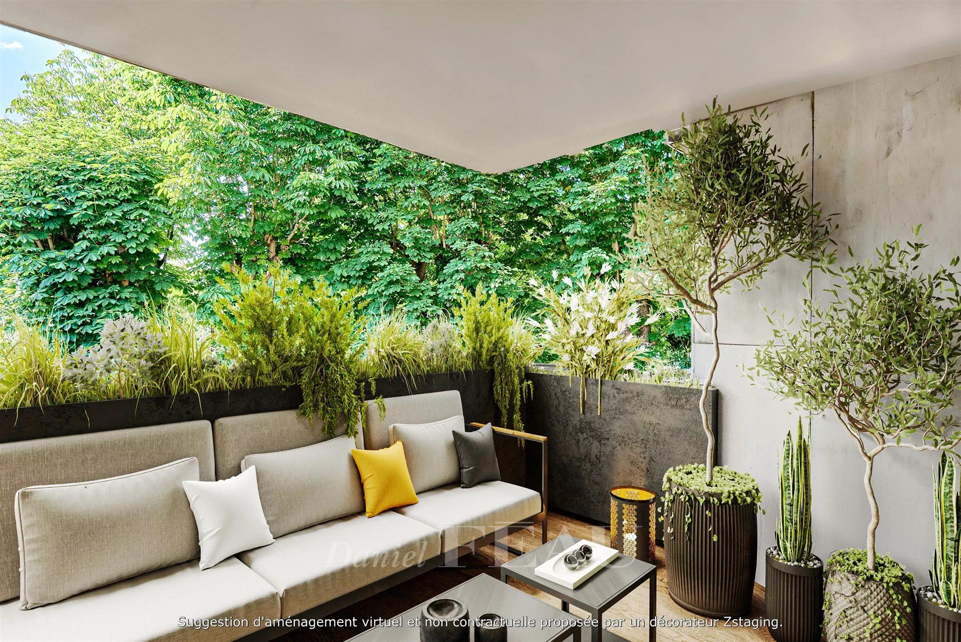 Neuilly Saint James - A 3-bed apartment with a balcony and terrace
