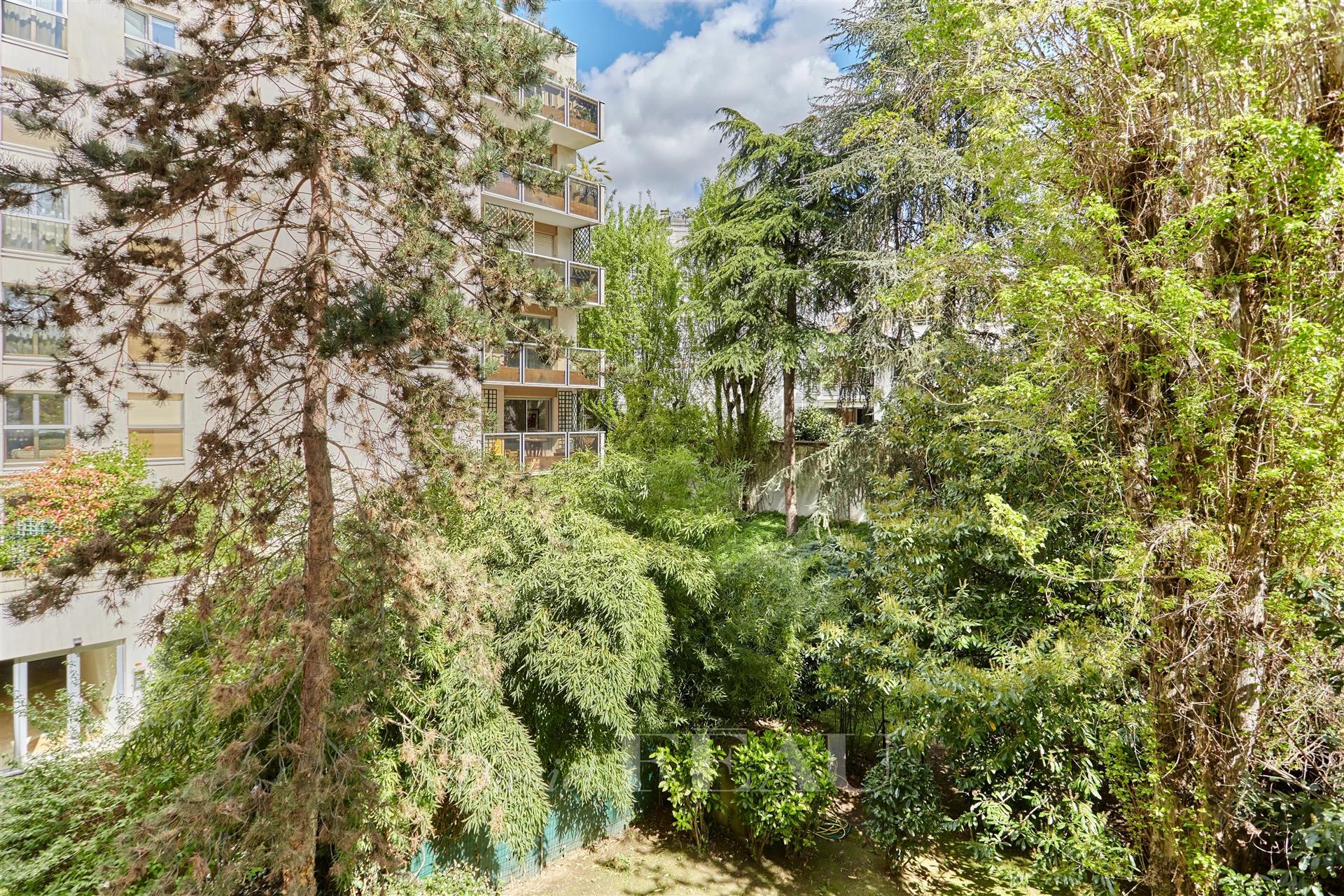 Neuilly-Sur-Seine - An ideal family apartment
