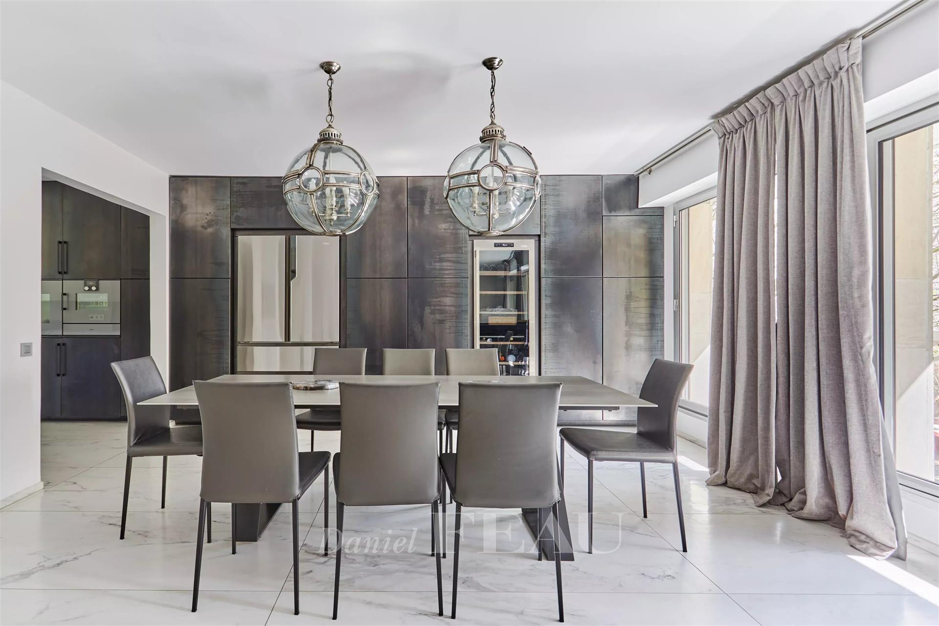 Neuilly-Sur-Seine - An ideal family apartment