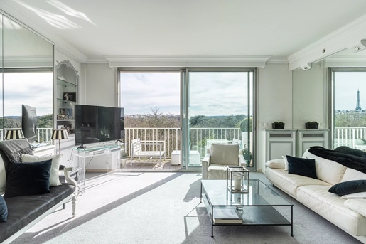 Neuilly-Sur-Seine - A 2-bed apartment with a terrace enjoying open views