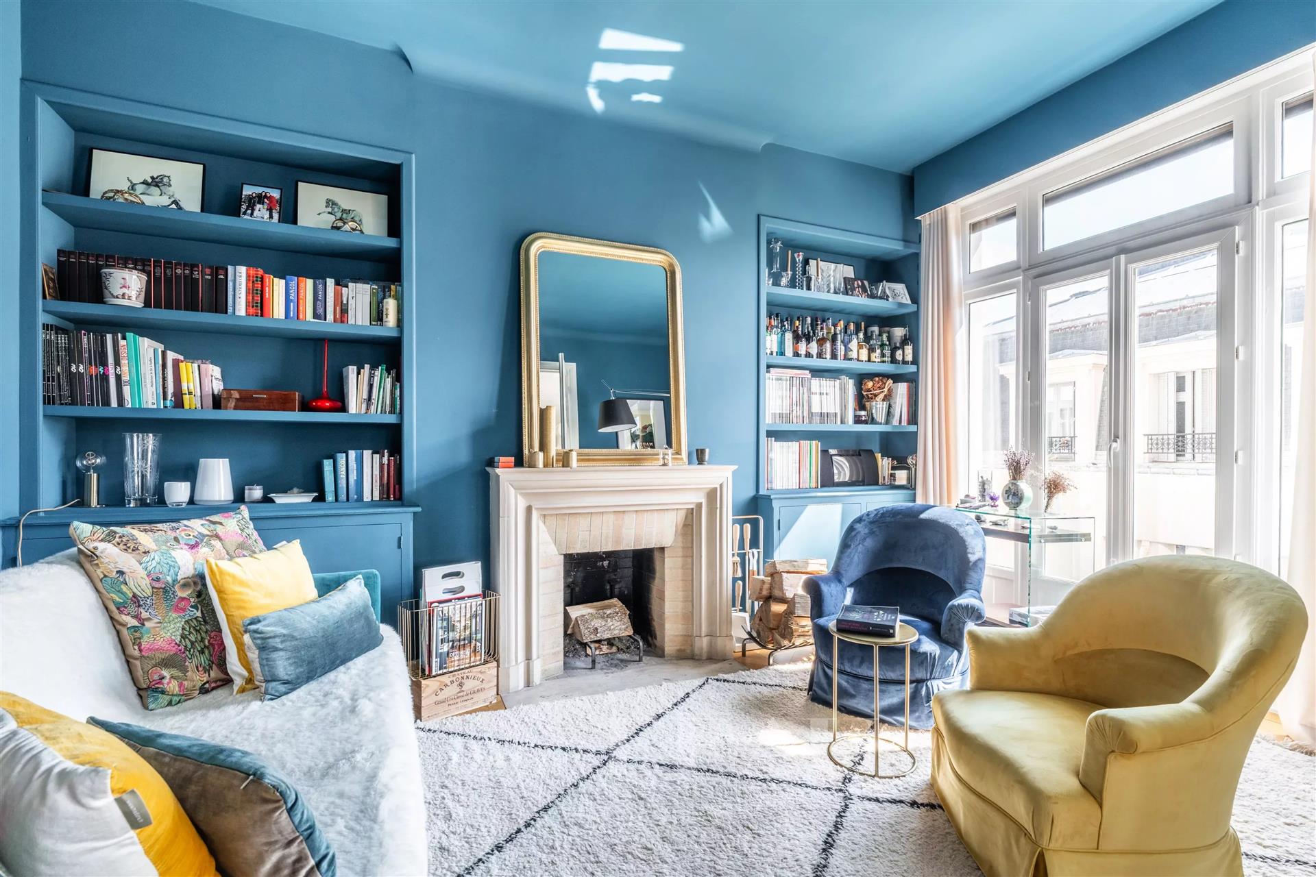 Neuilly-Sur-Seine - A renovated 3-bed apartment