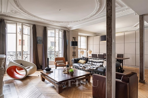 Neuilly-Sur-Seine - A 5-bed family apartment