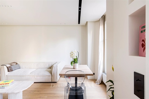 Exclusivité - Neuilly-sur-Seine - A renovated 2-room apartment
