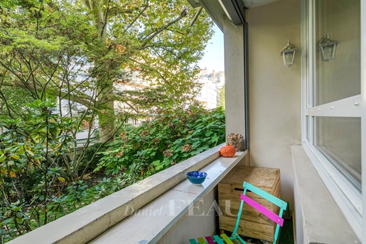 Neuilly-sur-Seine - Een appartement met 2 slaapkamers en een balkon