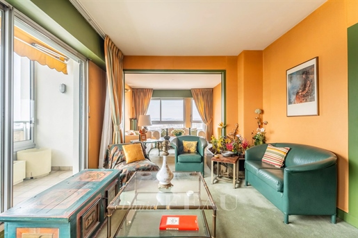 Courbevoie – A 4/5 bed family apartment