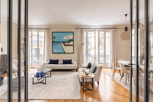 Neuilly-Sur-Seine - A 4-bed apartment