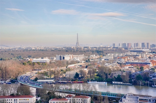 Saint-Cloud - Vue tour Eiffel - Appartement familial et de réception – Terrasse 37 m².
