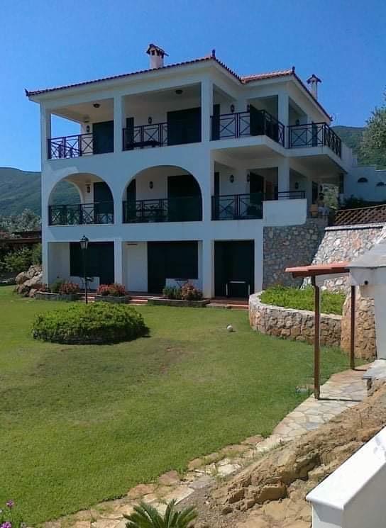 Villa avec vue panoramique sur la mer 
