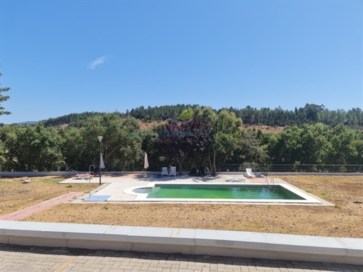 Moradia | Tomar | 450m² | Nova em condomínio fechado com jardim e piscina