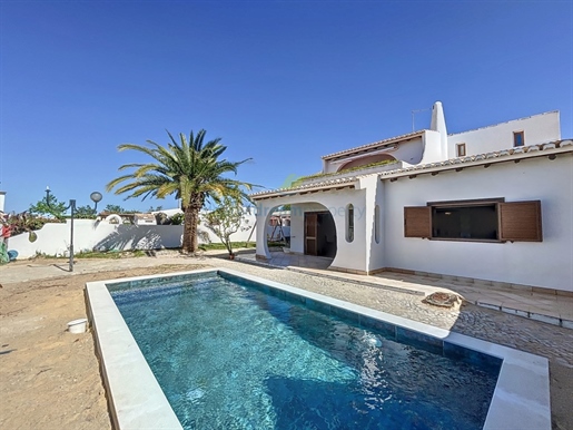 House with 4+1 bedrooms for sale in Guia, Albufeira