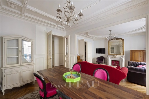 Paris 12th District – A bright and peaceful 3-bed apartment