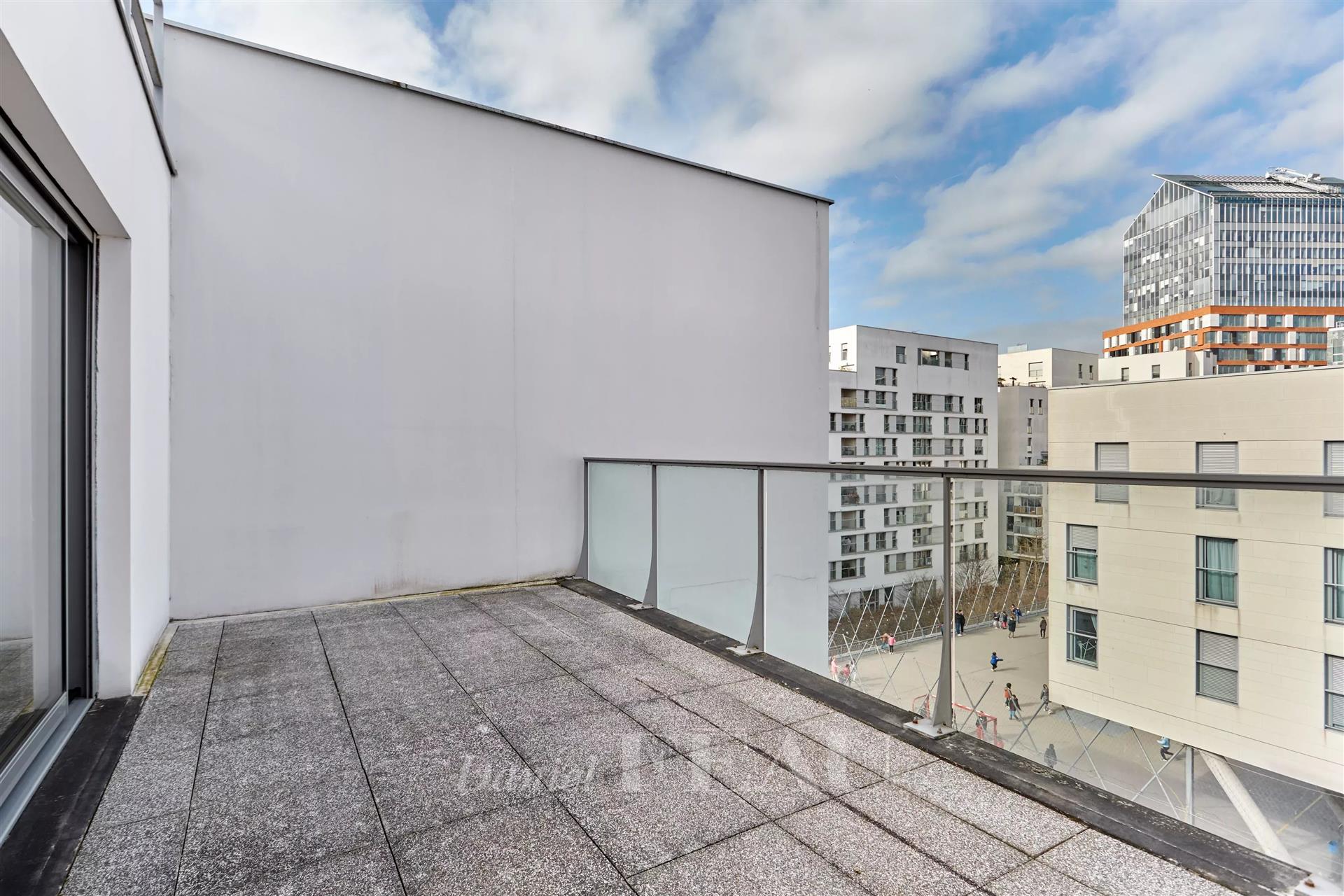 Boulogne-Billancourt – A 3-bed apartment with terraces
