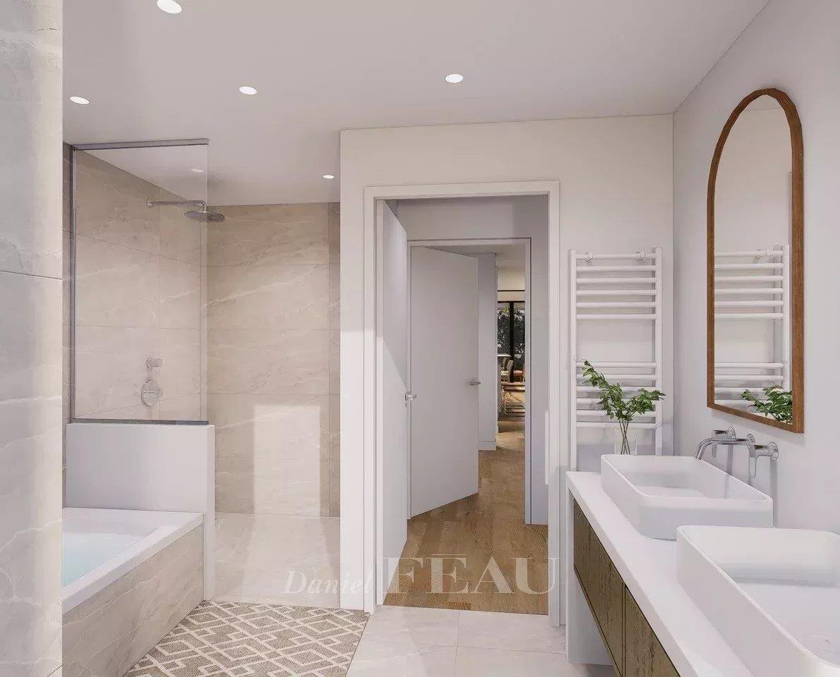 Saint-Cloud Les Coteaux – A 4-bed apartment with terraces