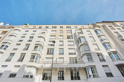 Paris 17th District – A ideal pied a terre
