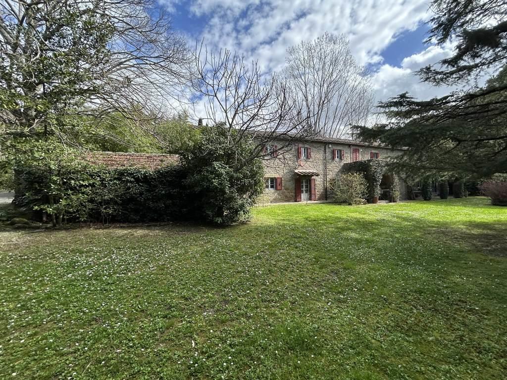 Purchase: Apartment (52044)