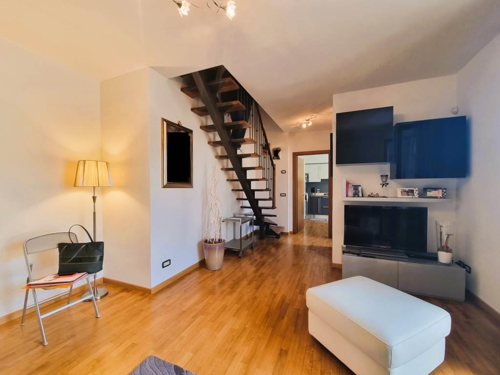Purchase: Apartment (52044)