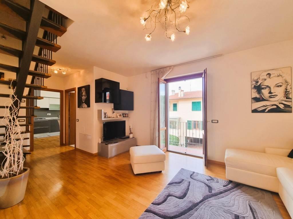 Purchase: Apartment (52044)