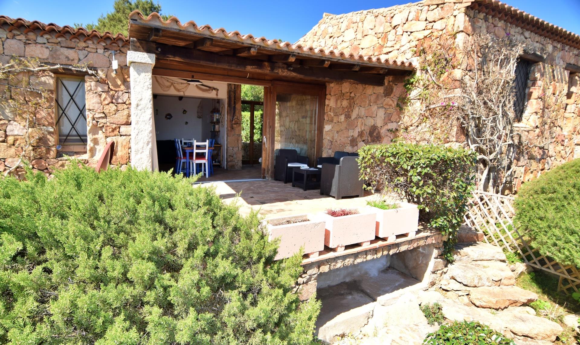 San Teodoro Punta Molara – private villa with panoramic sea view and garden.