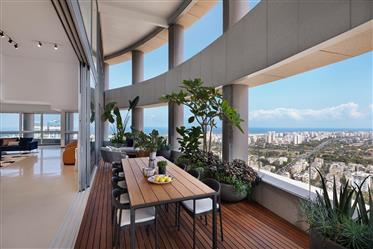 Luxury Penthouse - 360 sea view