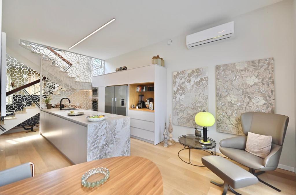 House in Yaffo - 4 Floors - Sea View