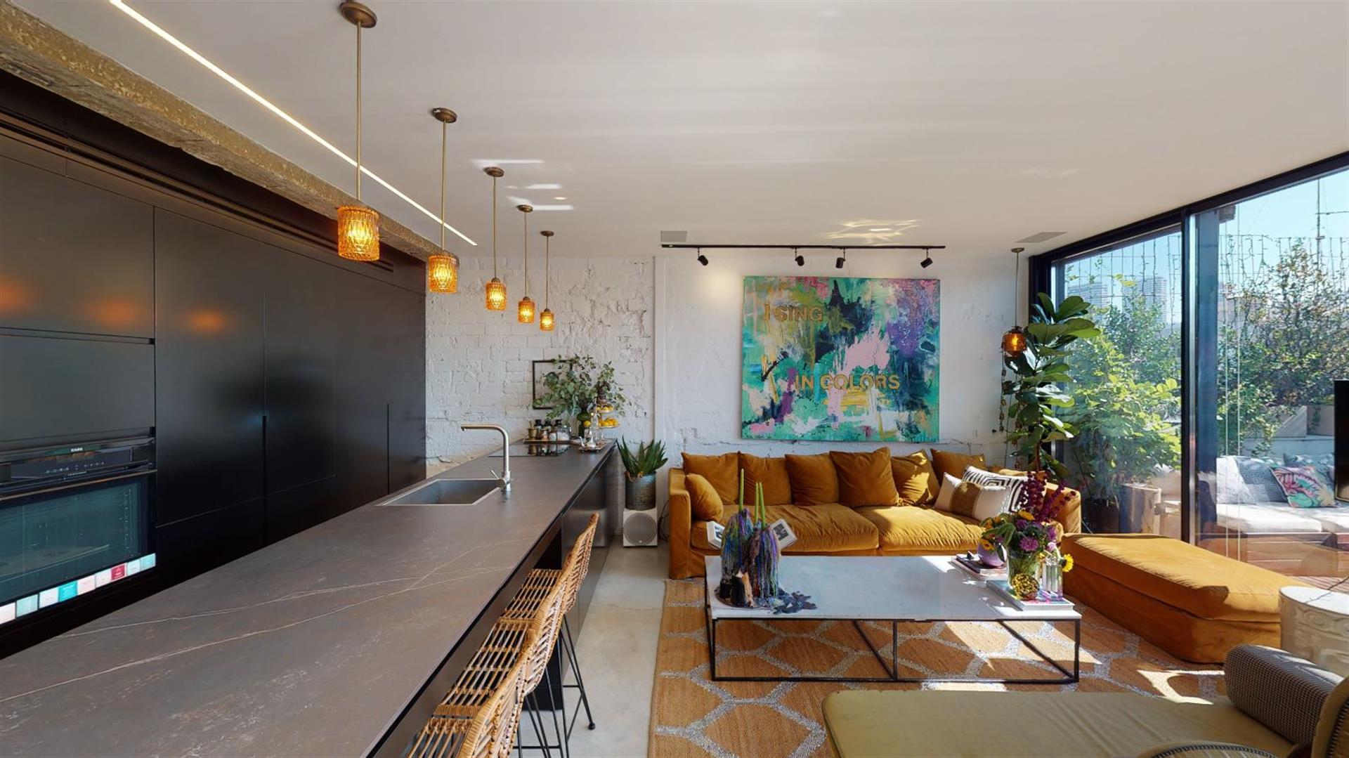 Rare Penthouse - Quiet Street - 3.5 Rooms