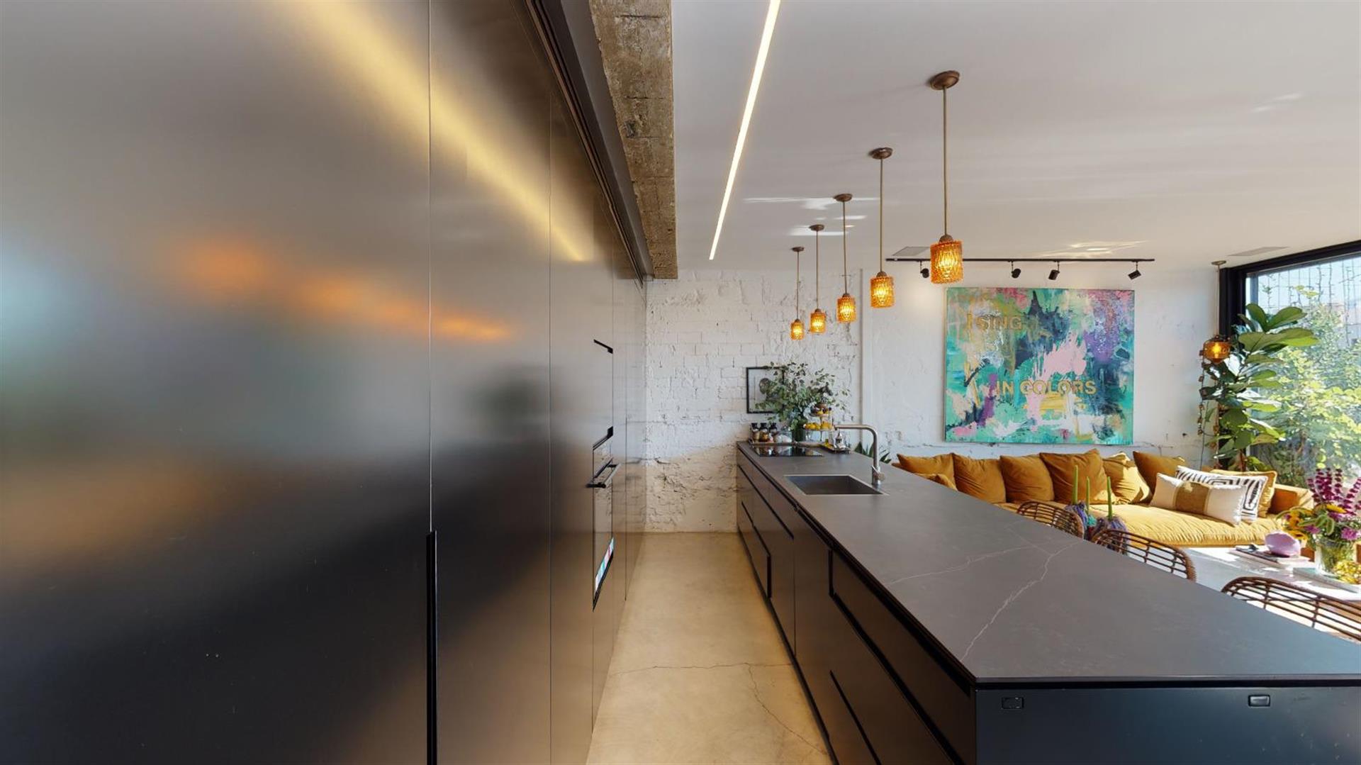 Rare Penthouse - Quiet Street - 3.5 Rooms