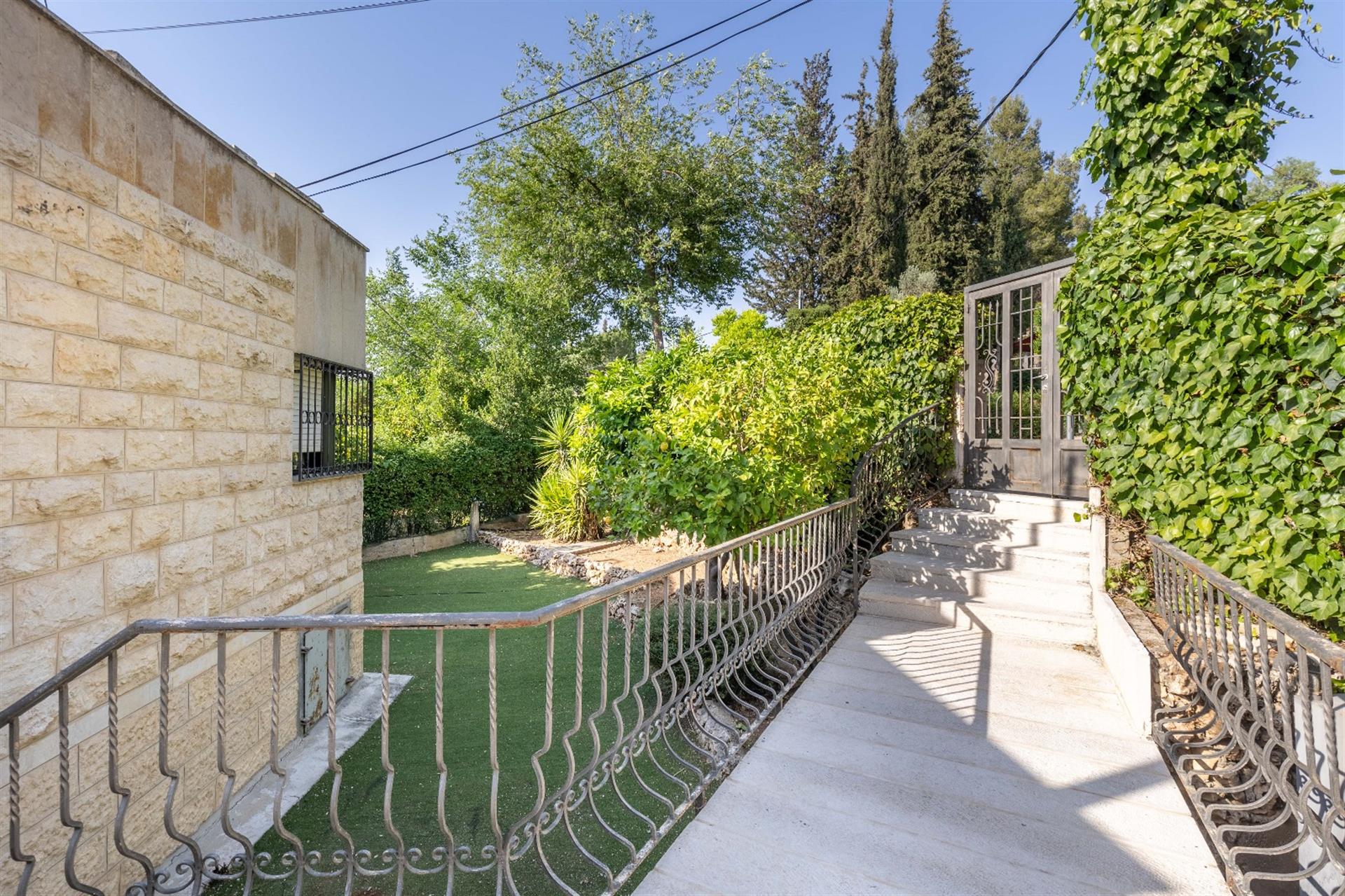 Cottage with swimming pool - Ramat Motsa