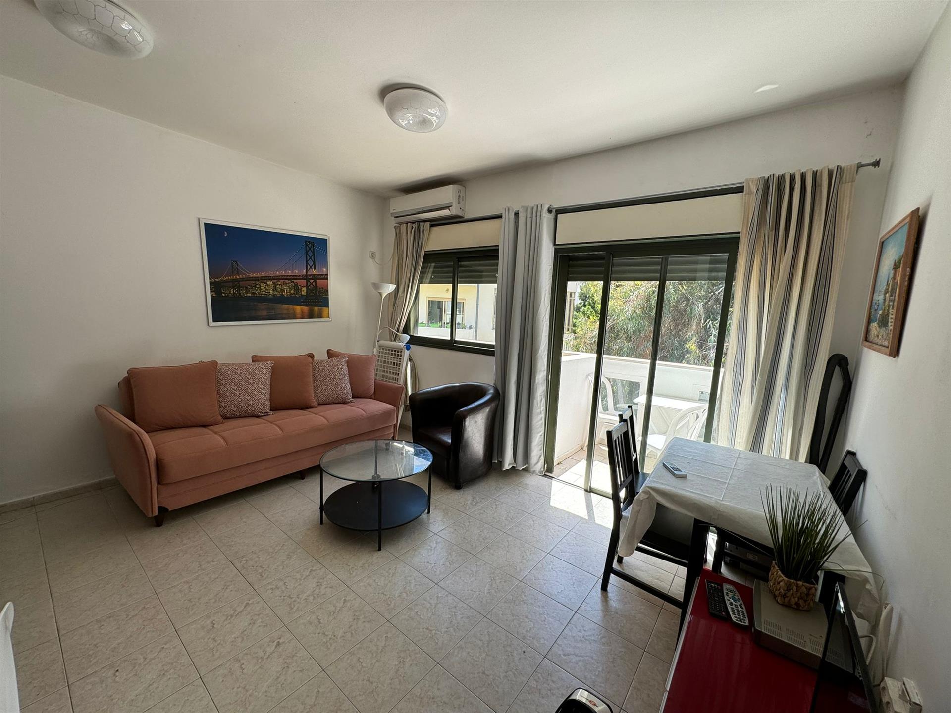 Near the Sea - Allenby - 2 Rooms