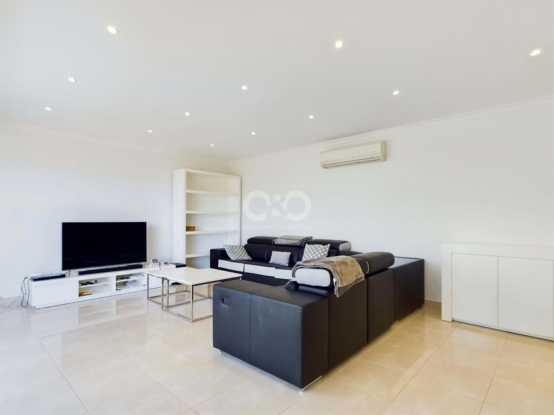 Luxe penthouse appartement met eigen dakterras.