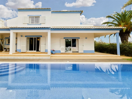 Magnificent House M3 +1 in the Area of Atalaia