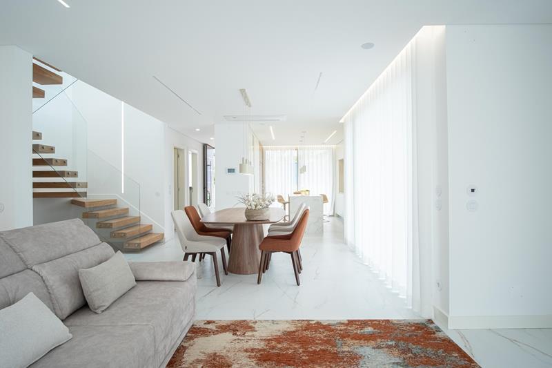 Villa with modern architecture under construction located in Rio Maior