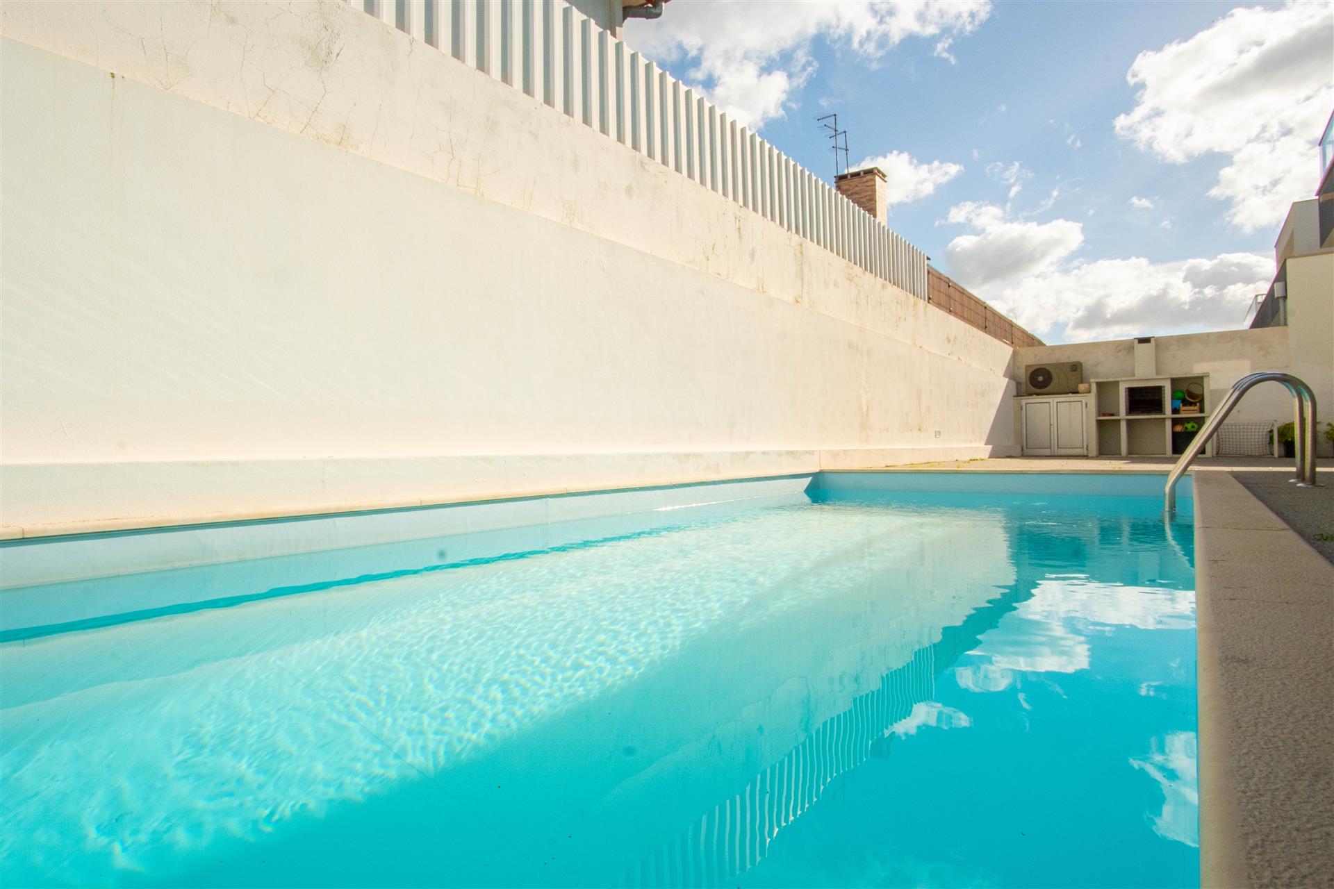  Moderne en vrijstaande villa met 3 slaapkamers en verwarmd zwembad Famalicão - Nazaré