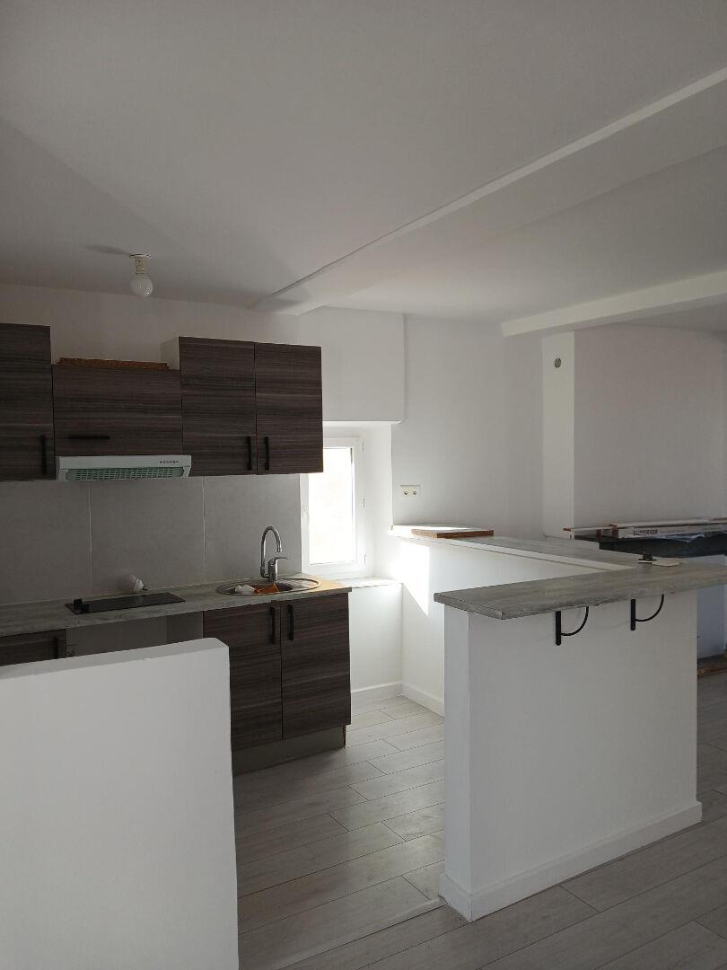 Appartement à louer, 88m², Néoules
