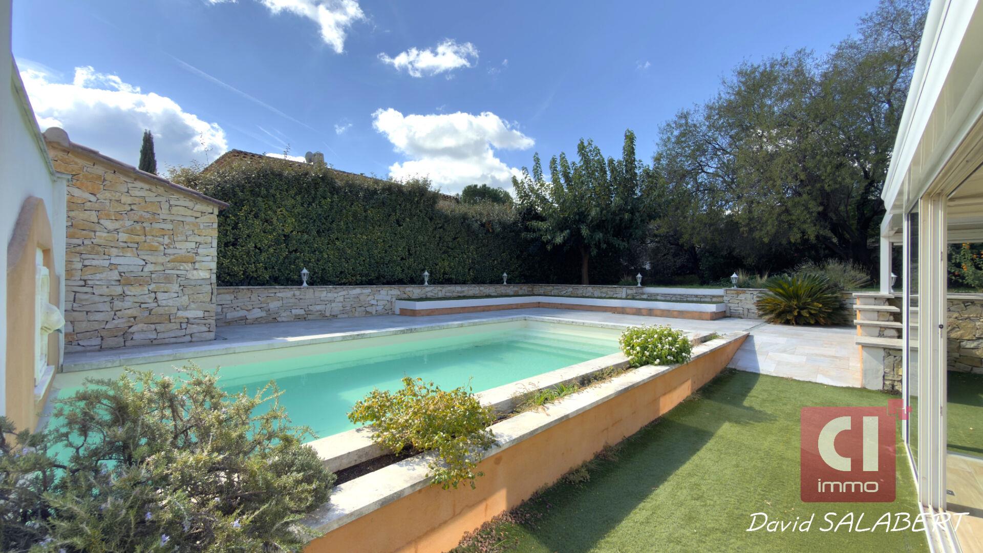 Maison à vendre, 163m², Cuges-les-Pins