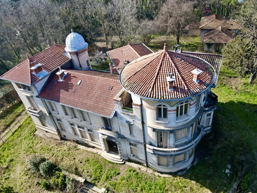 Chateau de valensolle ou villa Gayet 4,3 hectares au coeur de Valence