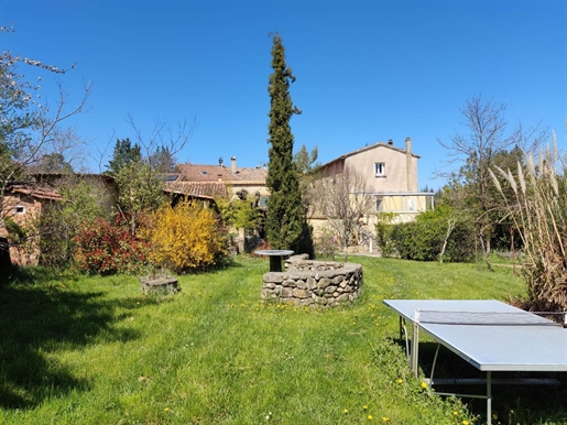 Sud Ardèche / Nord Gard maison familiale / 3 gites, piscine, grand terrain