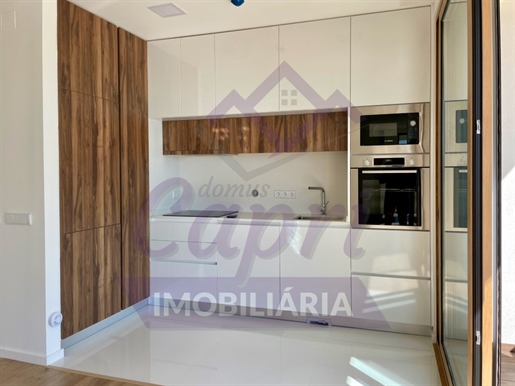 Apartamento nuevo de 3 habitaciones con estacionamiento en Moncarapacho - Olhão