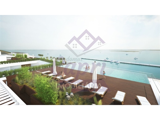 Spectacular 2 Bedroom Luxury Apartment with Ria Formosa View