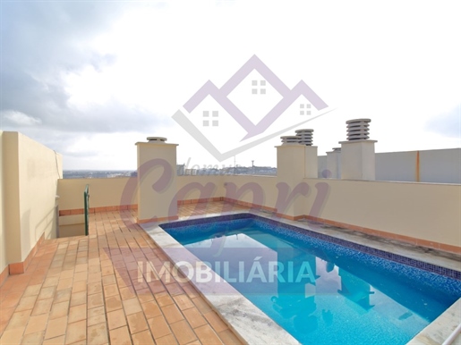 T5 Triplex Penthouse Apartment with Private Pool and Garage in Faro