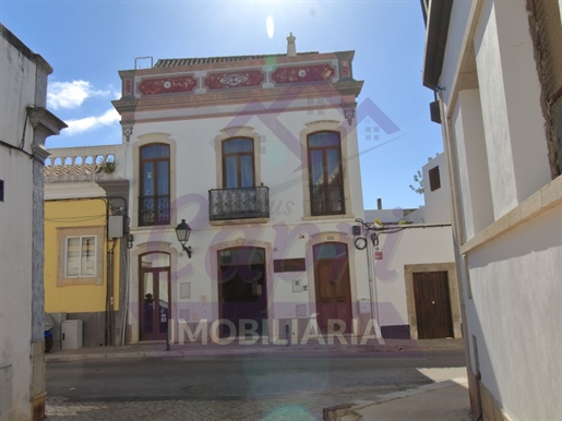 House T2+1 with Commercial Space in Estoi - Faro