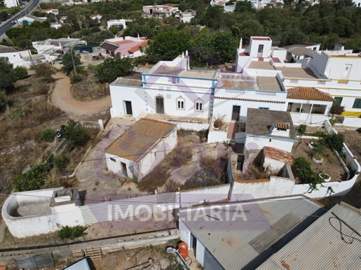 House T2 + House T1 with sea view to recover in Bias do Norte - Olhão