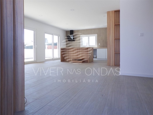 House 3 Bedrooms +1 Sale Seixal