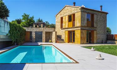 Modern Living - Country Charm: Don’t Choose, Have Both in Marche